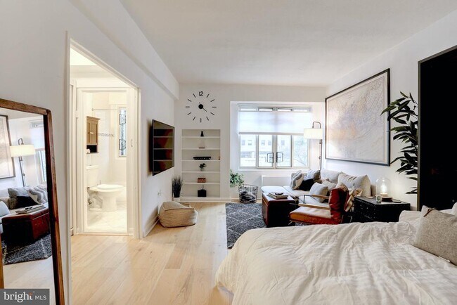 Photo - 1727 Massachusetts Ave NW Unit 205