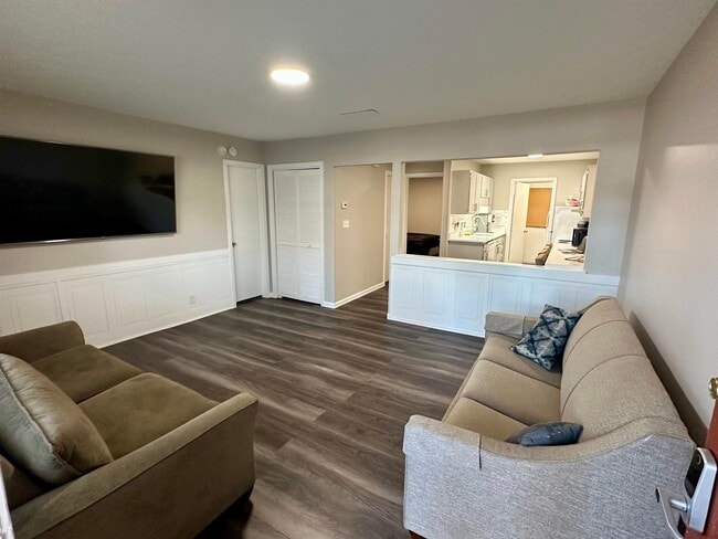 Photo - 801 Burcale Rd