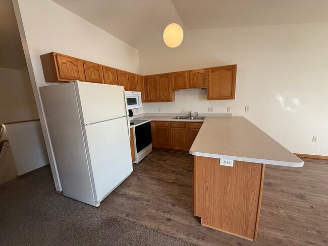 Photo - 260 Scheidler Rd