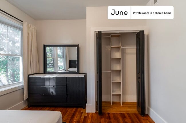 Photo - Room in Shared 5 bed/2 bath home Unit E