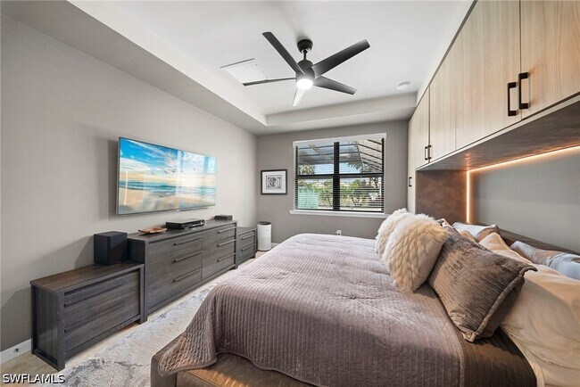 Photo - 7052 Live Oak Dr