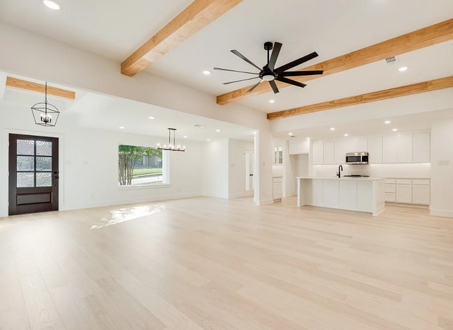 Photo - 1632 Merrimac Trl