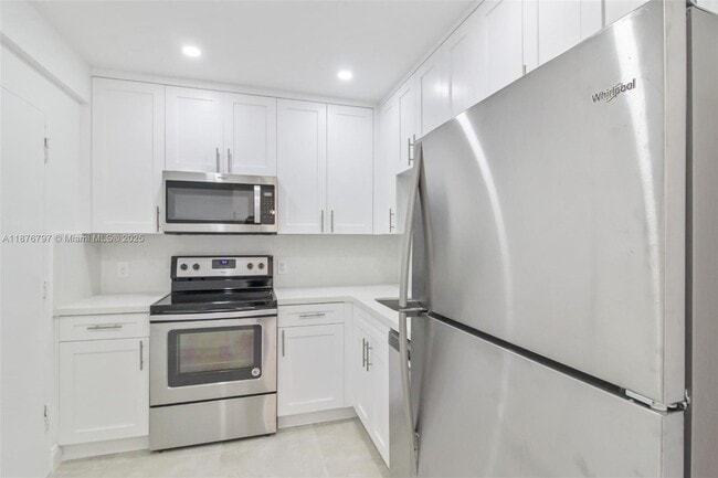 Photo - 800 West Ave Unidad 822