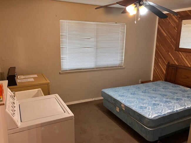 Photo - Furnished cabin for short term or long term lease
