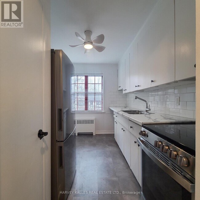 Photo - 65 Old Mill Rd Unité 8