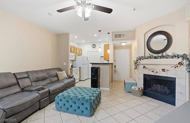 Building Photo - 7147 S Durango Dr Unit 111