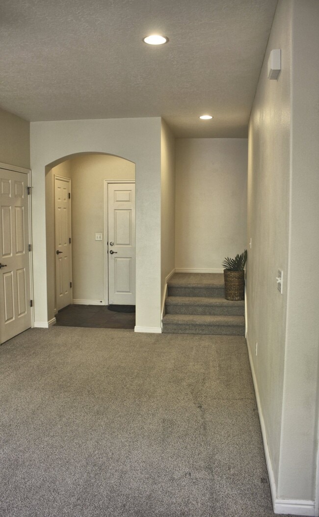 Photo - 1145 Canyon Meadow Dr