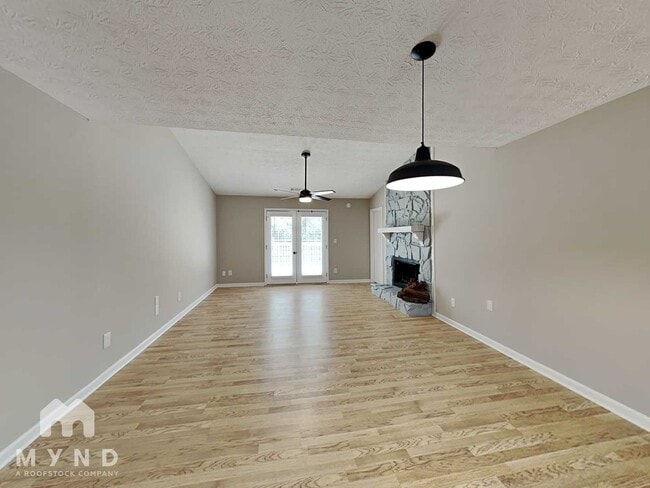 Photo - 134 Oak Cir S