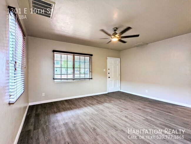 Photo - 1301 E 10th St