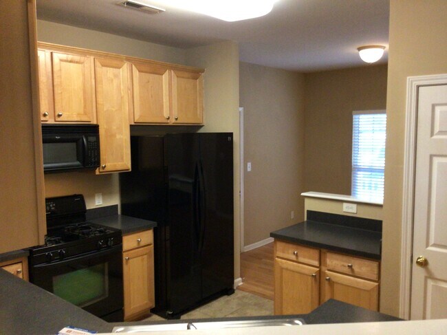 Photo - 555 Rockbridge Dr