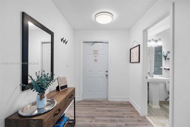 Photo - 1850 NW 92nd St Unit B