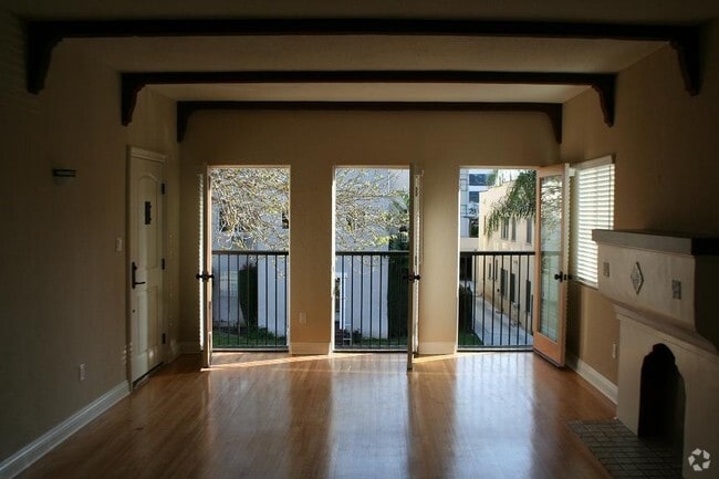 Building Photo - 6211 Orange St Unit 3 Rental