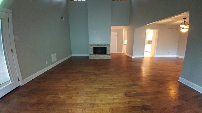 Building Photo - 11613 Pinyon Pl Rental