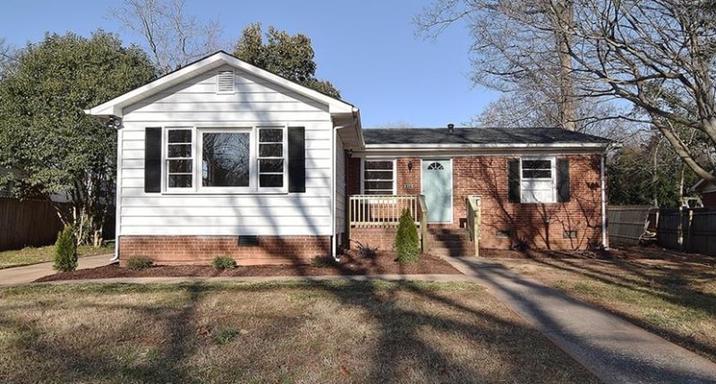 Photo - 1437 Springwood Ln House