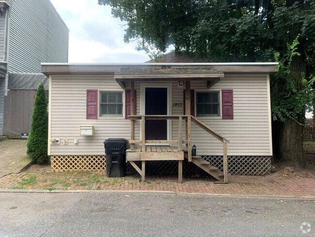 Building Photo - 1401 Zarker St Rental
