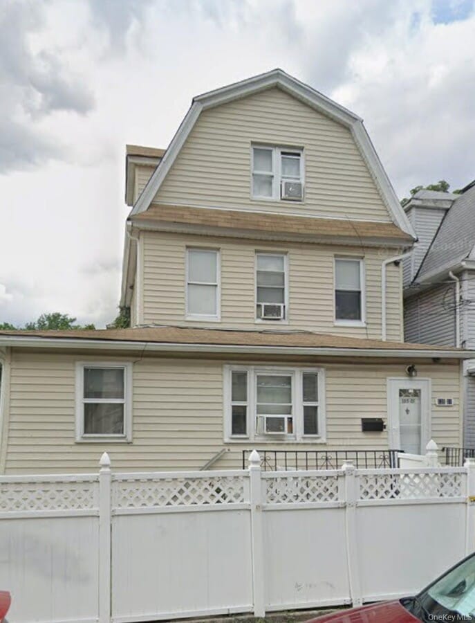 Photo - 135-01 87th Ave
