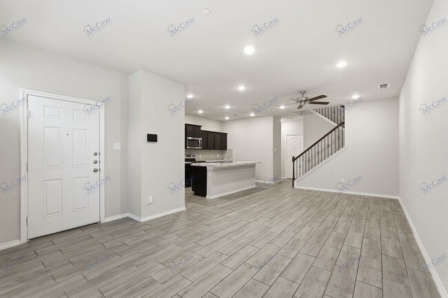 Photo - 2812 Baneberry Ln