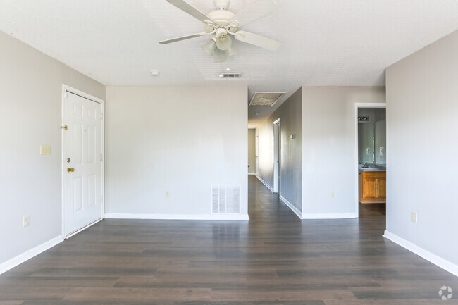 2BR, 2BA