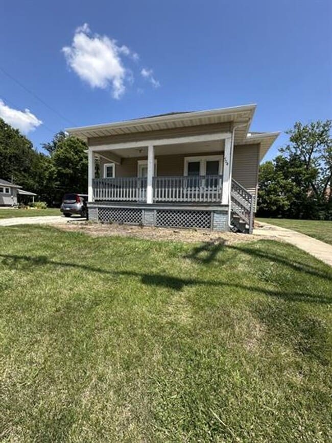 Photo - 704 N Lincoln Ave House