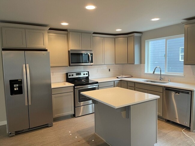 Photo - 211 Jefferson Ave NW