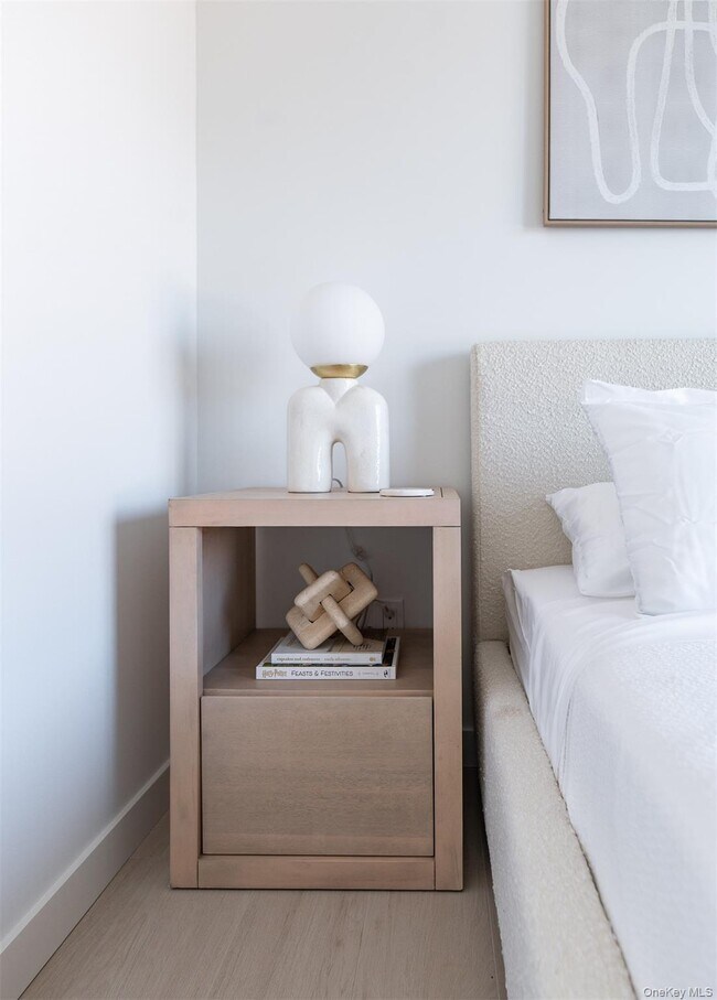 Photo - 319 Wilmot Rd