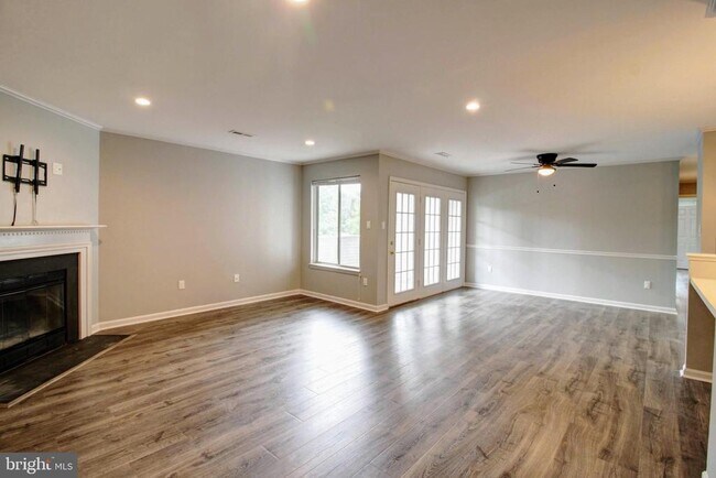 Photo - 2121 Wainwright Ct Unit 1C