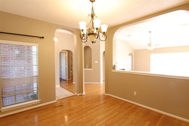 Photo - 3607 Stratford Arms Ln