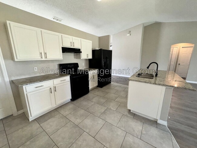 Photo - 1011 Morvan Ln