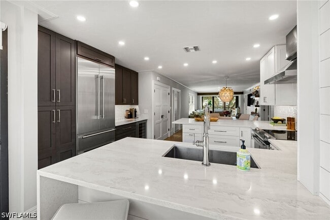 Photo - 3135 Riviera Dr Unit B205