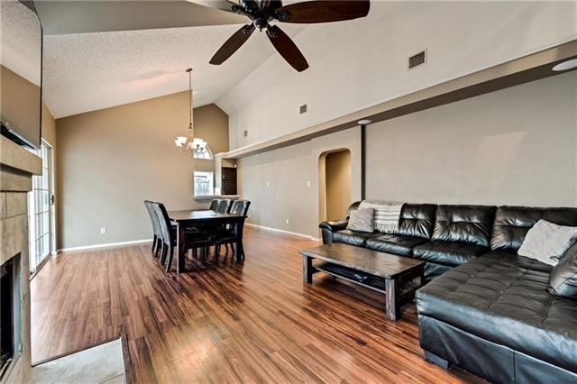 1203 Lone Wolf Trail