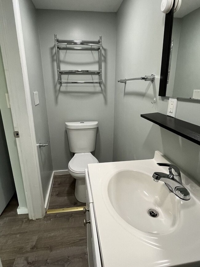 Photo - **Move in Special - 50% off first months r...