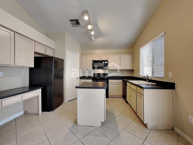 Photo - 2061 E Appaloosa Rd