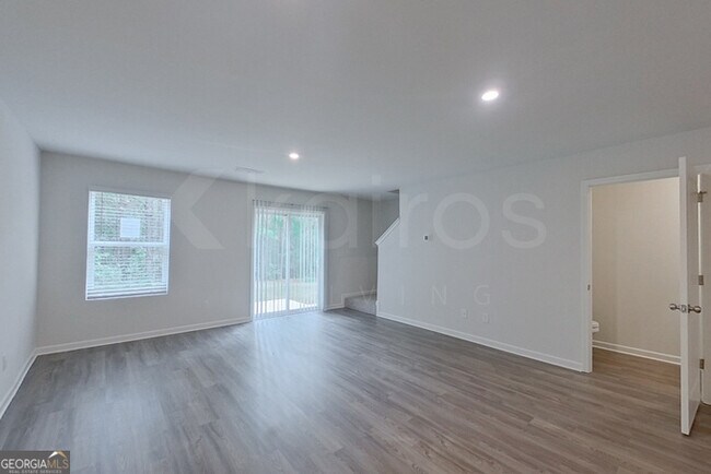 Photo - 366 Ironwood Ct