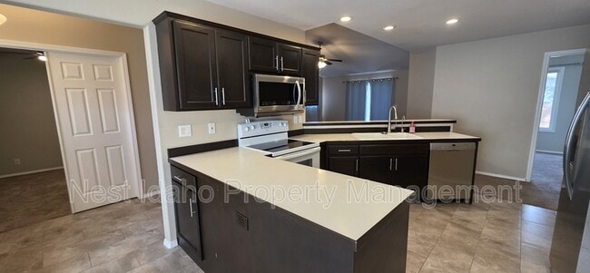 Photo - 1123 N Watson Way