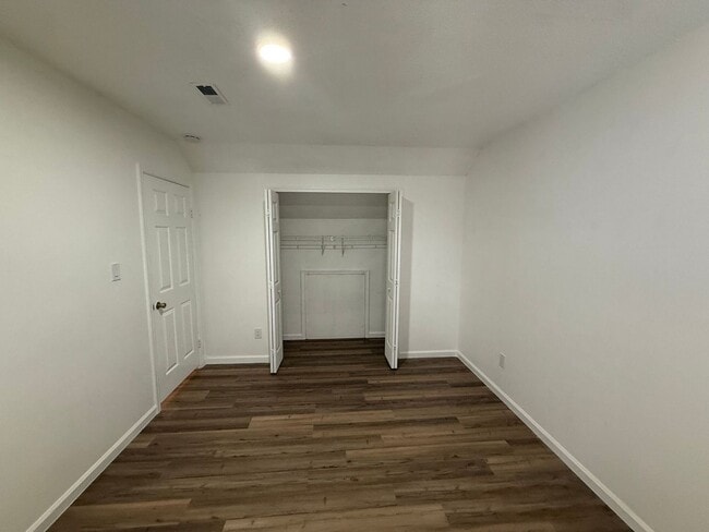 Photo - Elegant Residence in a Private Cul-de-Sac! "ASK ABOUT OUR ZERO DEPOSIT"