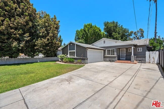 Photo - 5630 Radford Ave