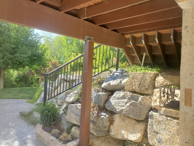 Photo - 9885 N Deep Creek Dr Unidad Basement Rental - B