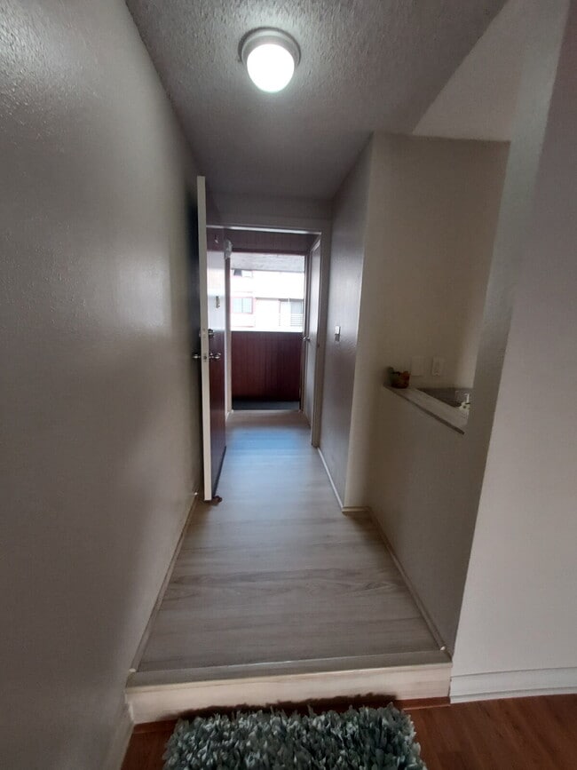 Photo - Renovated 2br/1ba/2pkg 3rd Fl Townhome Unidad 312