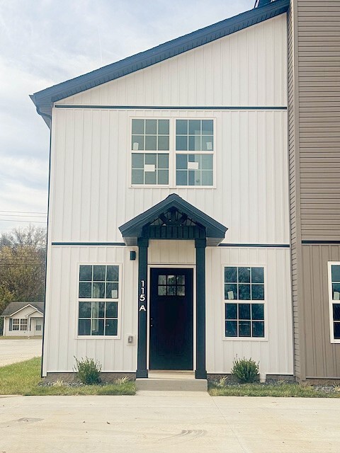 Building Photo - 103-B Aviator Cir Rental
