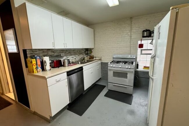 Photo - 3237 W Thomas St Unit G