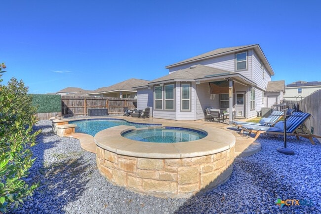 Building Photo - 816 Windflower