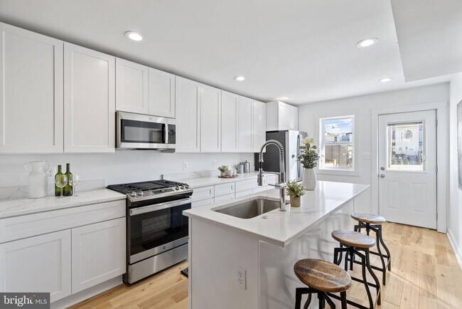 Photo - 1825 S Hanover St