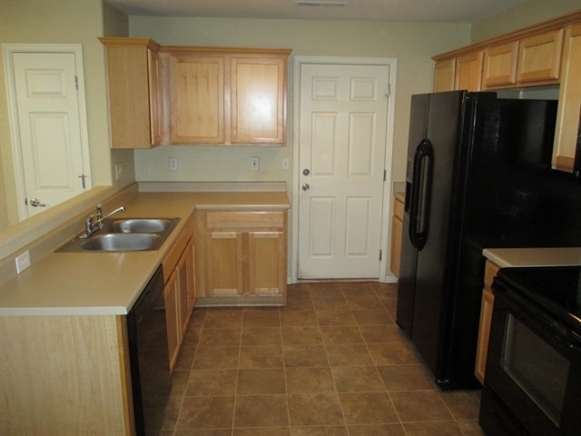 Photo - 802 Sunrise Dr