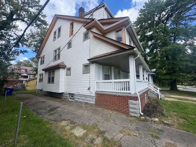 1056 E 99th St Unit Up unit