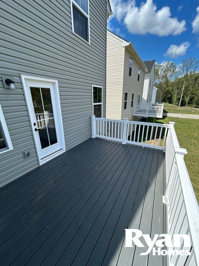 Photo - 122 Grove Hill Ter