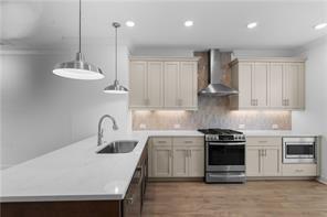 Photo - 2862 Evanshire Ave