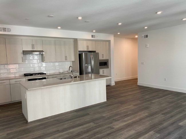 Photo - 45058 Fremont Blvd