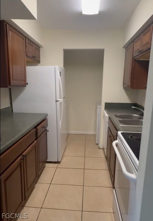 Photo - 2845 Winkler Ave Unit 323