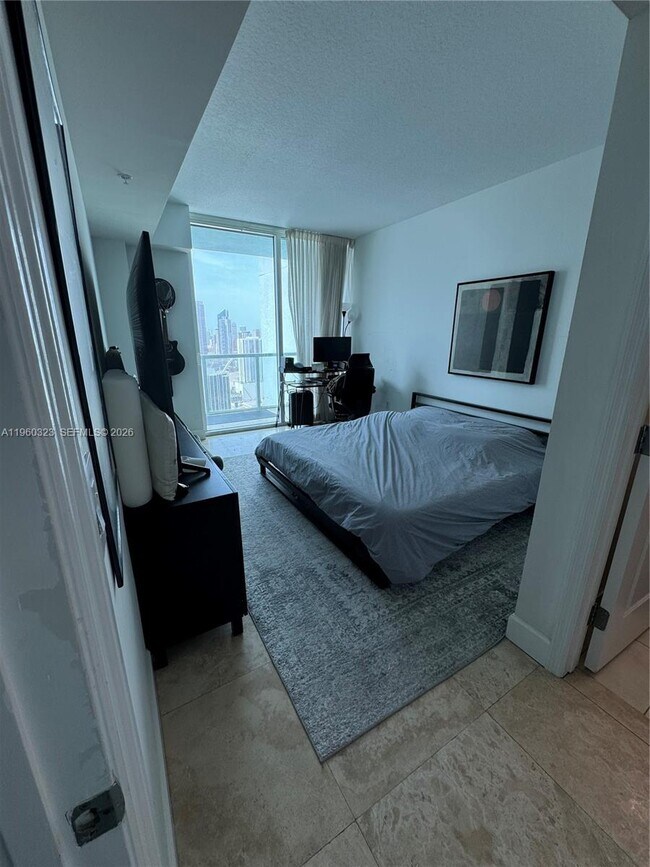 Photo - 1900 N Bayshore Dr Unidad 4307