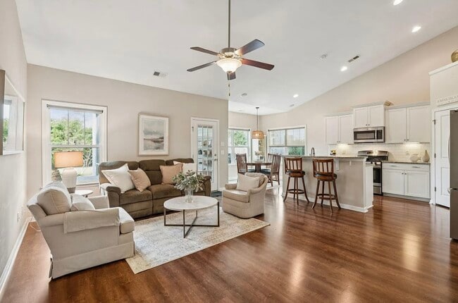 Photo - 1546 Fishbone Dr